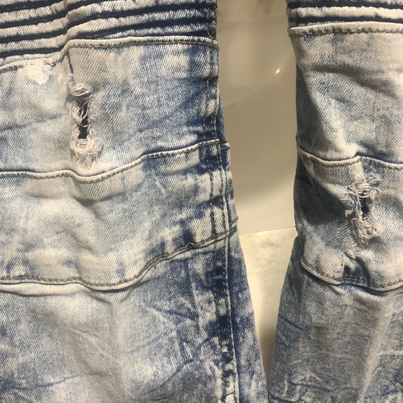 Evolution in design jeans - Picture 6 of 13